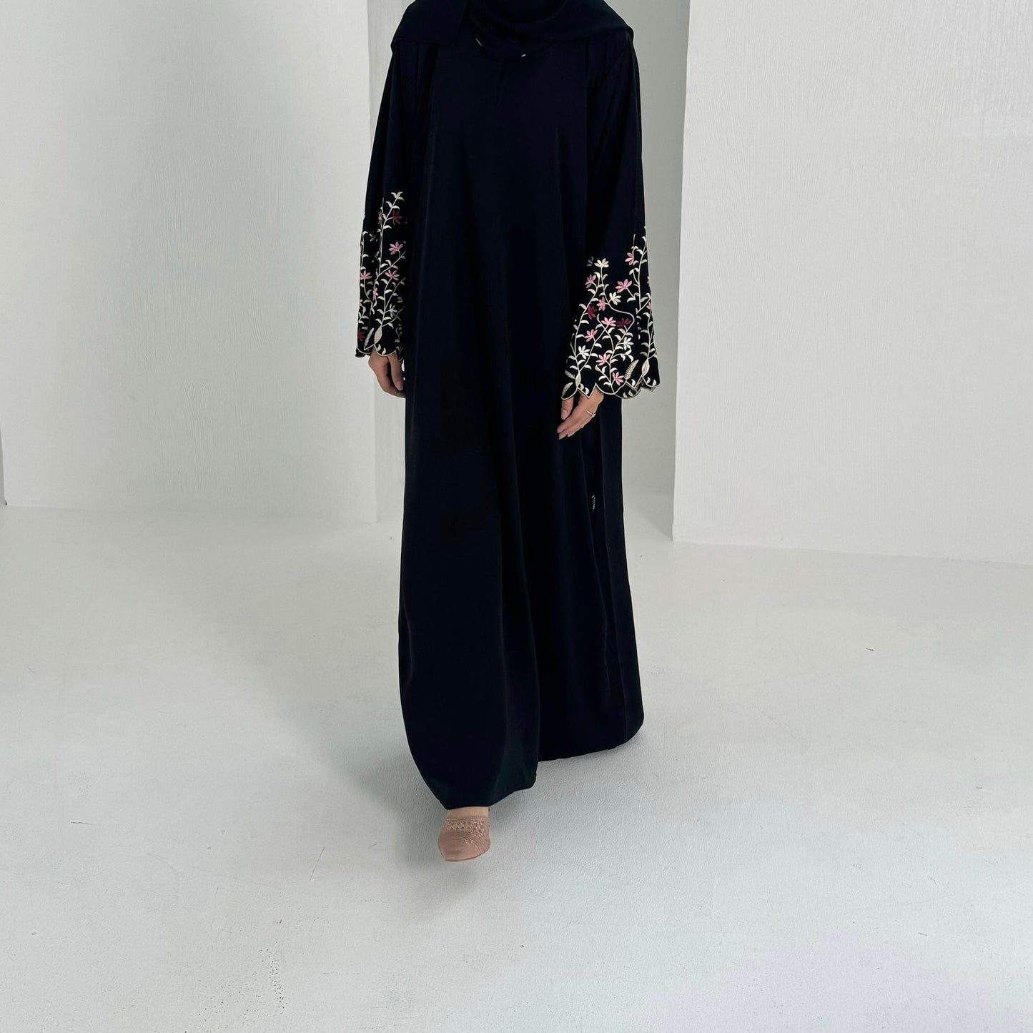 Warda (Closed) abaya